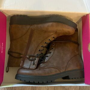 SO women dark brown bowfin boots